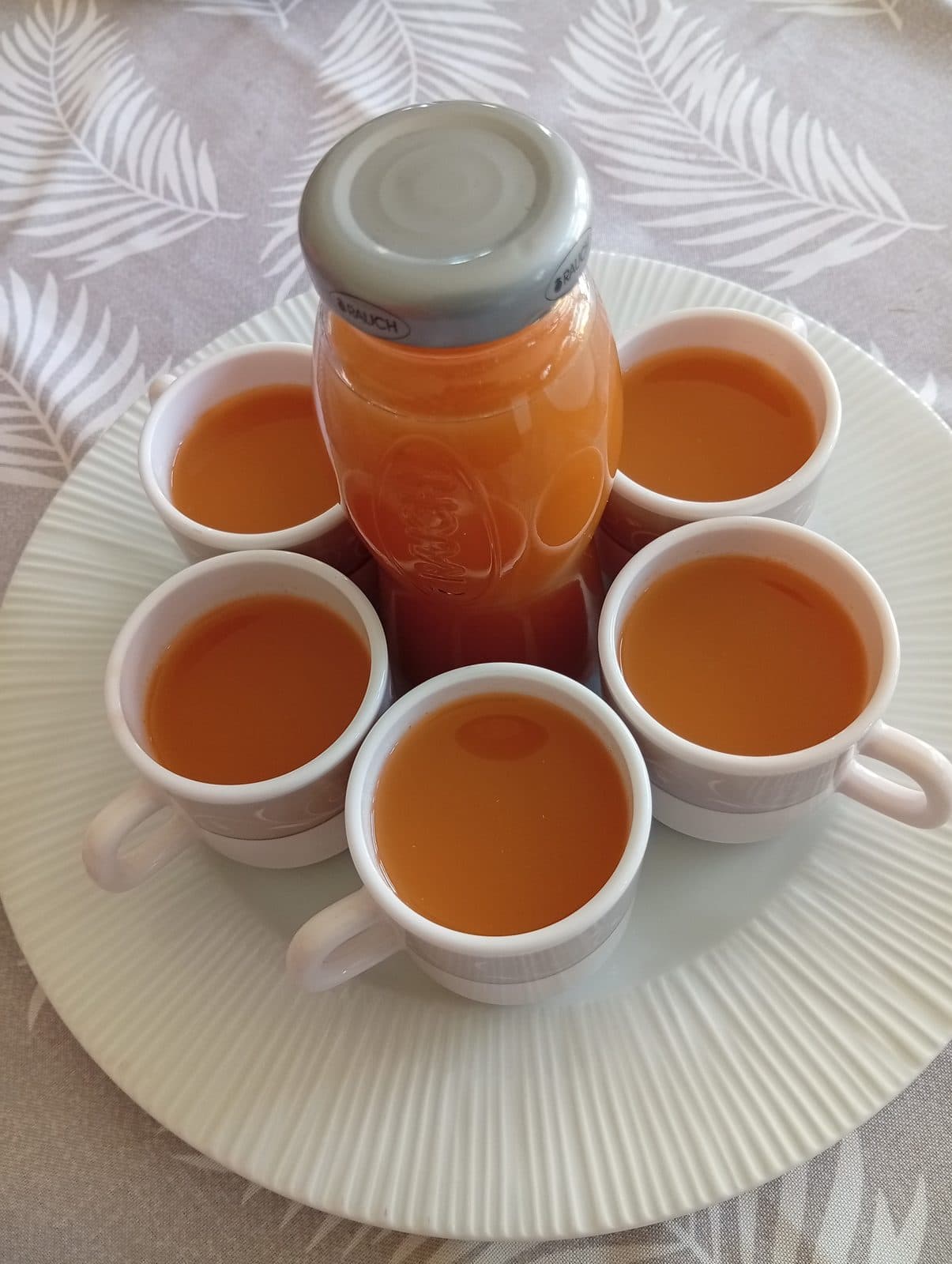 Un jus frais de légumes et fruits, réalisé à l'extracteur